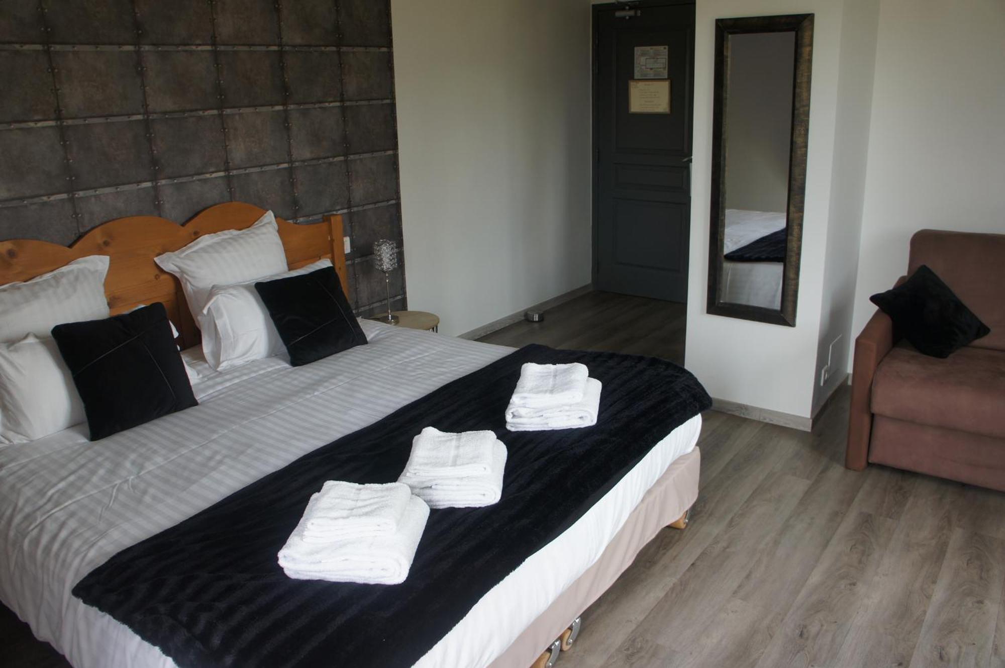 Logis Hotel Auberge De Cartassac Cressensac-Sarrazac Exteriér fotografie