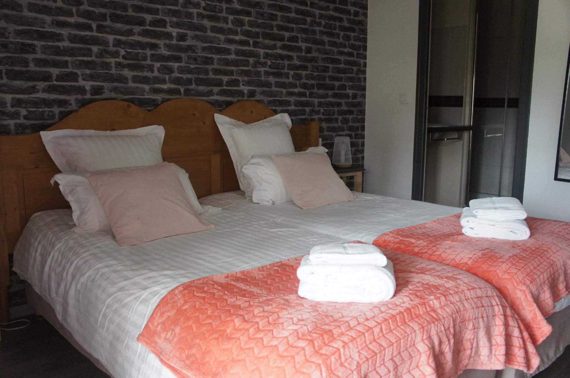 Logis Hotel Auberge De Cartassac Cressensac-Sarrazac Exteriér fotografie