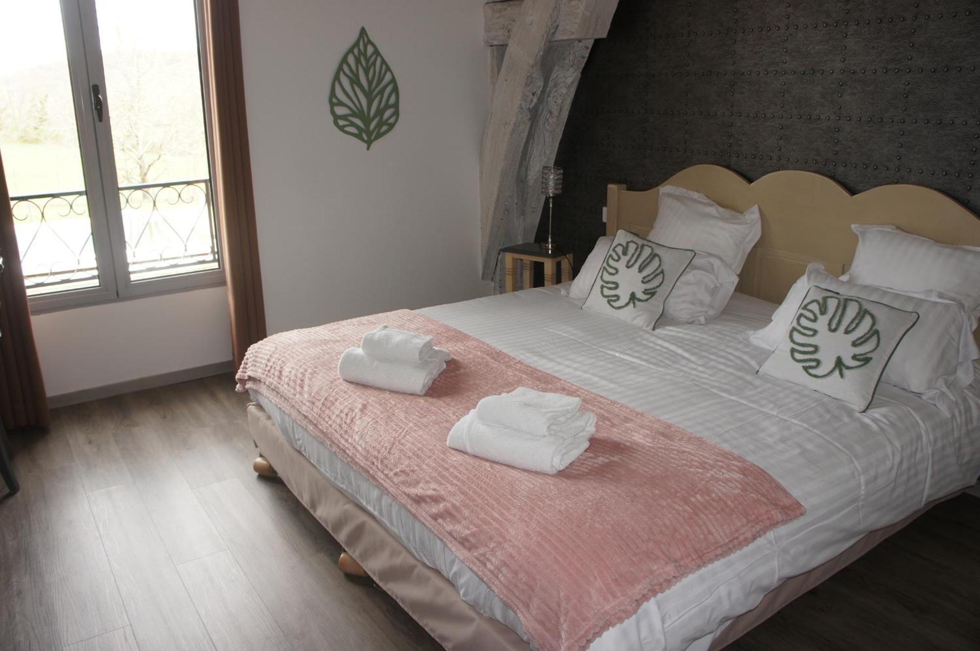 Logis Hotel Auberge De Cartassac Cressensac-Sarrazac Exteriér fotografie