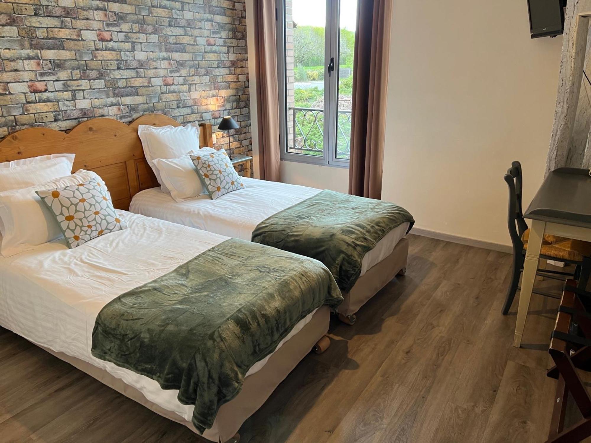 Logis Hotel Auberge De Cartassac Cressensac-Sarrazac Exteriér fotografie