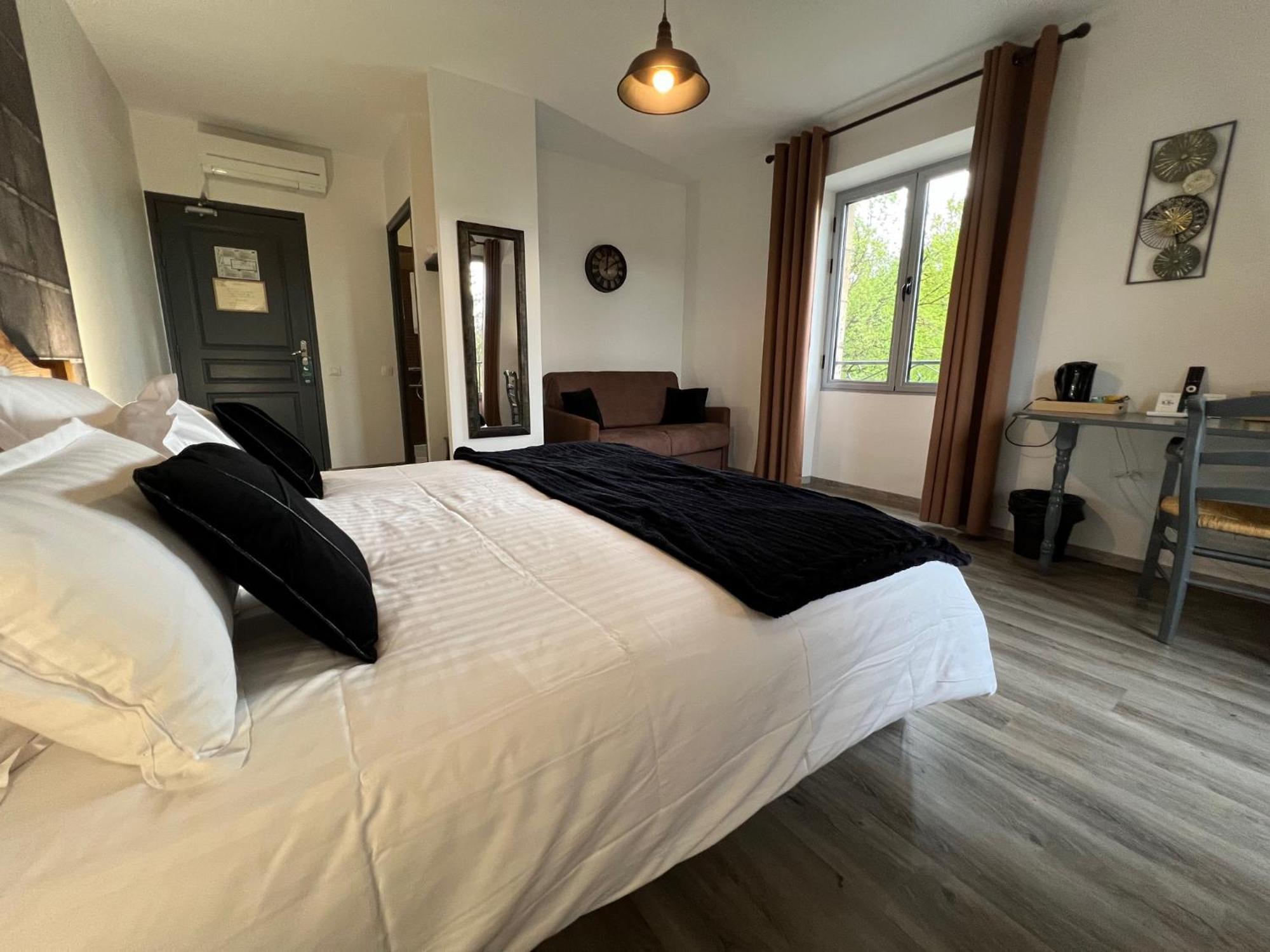 Logis Hotel Auberge De Cartassac Cressensac-Sarrazac Exteriér fotografie